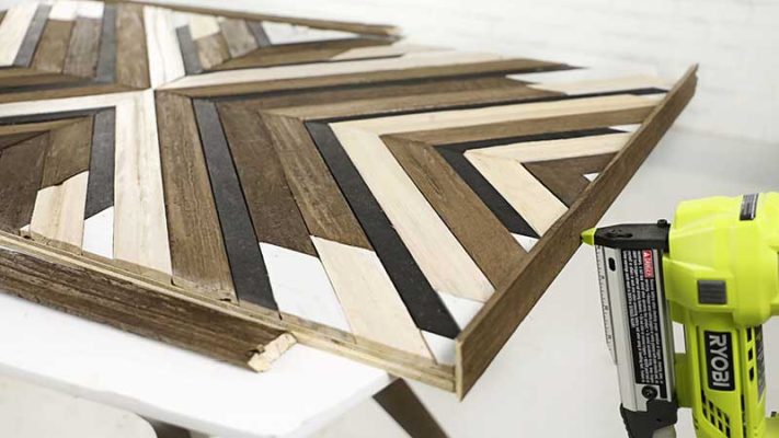 تزیین دیوار با چوب